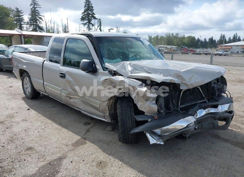 2004 Chevrolet Silverado 1500 LS (VIN 2GCEC19VX41126720) main photo