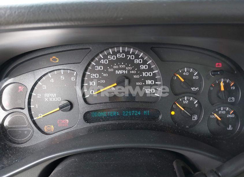 Photo 7 of 2004 Chevrolet Silverado 1500 LS (VIN 2GCEC19VX41126720)