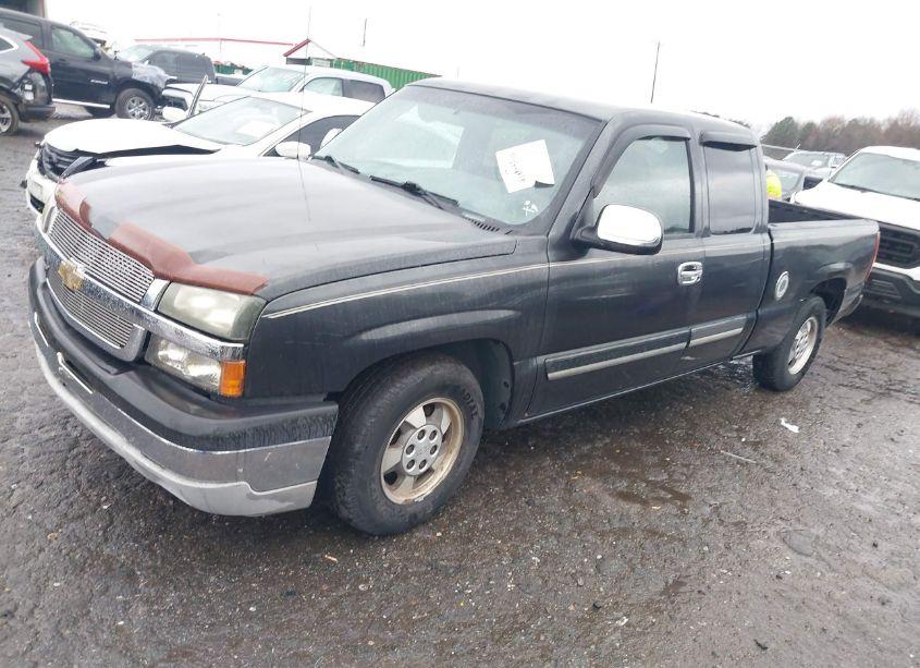 Photo 2 of 2004 Chevrolet Silverado 1500 LS (VIN 2GCEC19VX41144487)