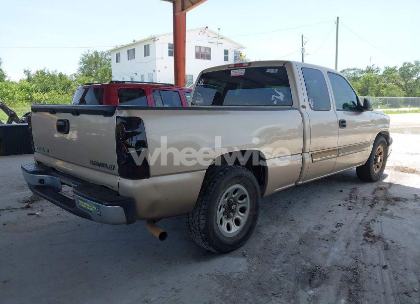 Photo 4 of 2005 Chevrolet Silverado 1500 LS (VIN 2GCEC19VX51200042)