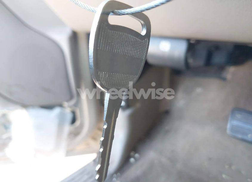 Photo 11 of 2005 Chevrolet Silverado 1500 LS (VIN 2GCEC19VX51360616)