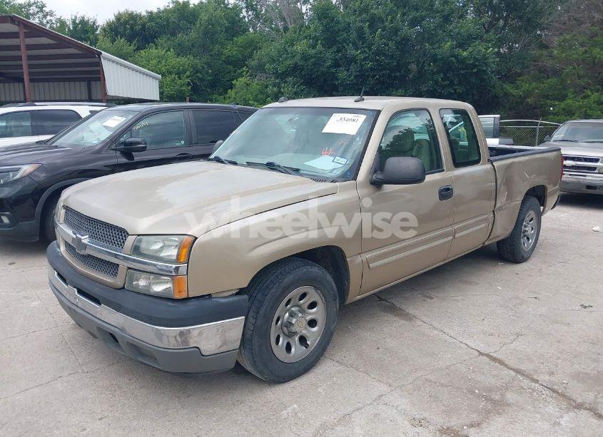 Photo 2 of 2005 Chevrolet Silverado 1500 LS (VIN 2GCEC19VX51360616)