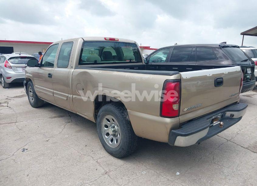 Photo 3 of 2005 Chevrolet Silverado 1500 LS (VIN 2GCEC19VX51360616)