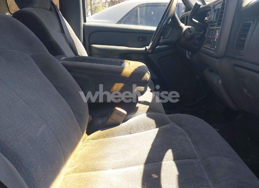 Photo 5 of 2000 Chevrolet Silverado 1500 LS (VIN 2GCEC19VXY1160551)