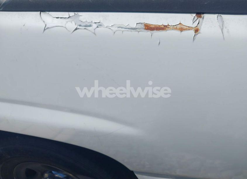 Photo 6 of 2000 Chevrolet Silverado 1500 LS (VIN 2GCEC19VXY1160551)