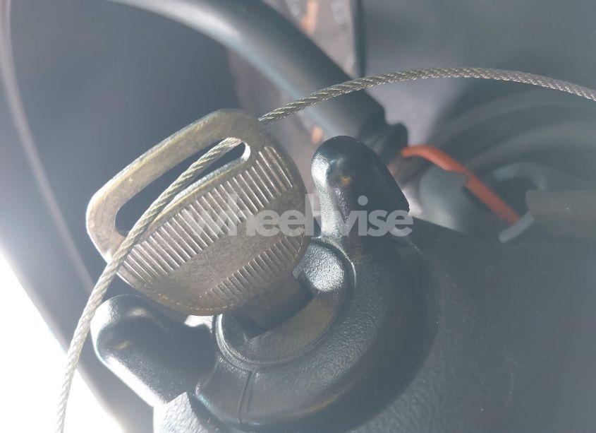 Photo 11 of 2001 Chevrolet Silverado 1500 LS (VIN 2GCEC19W211173289)