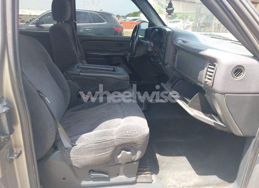 Photo 5 of 2001 Chevrolet Silverado 1500 LS (VIN 2GCEC19W211173289)