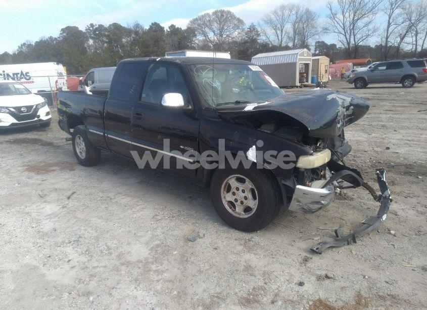 2001 Chevrolet Silverado 1500 LS (VIN 2GCEC19W311199271) main photo