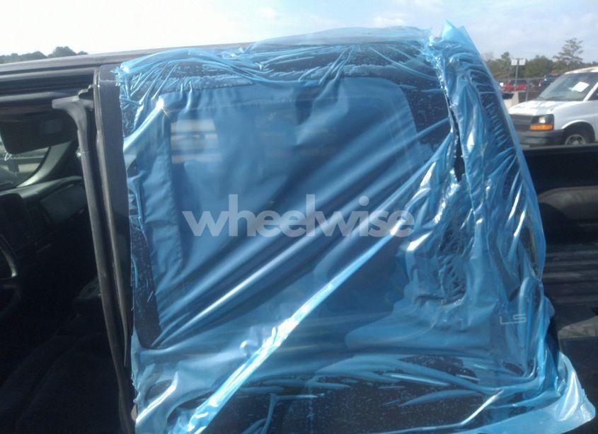 Photo 6 of 2001 Chevrolet Silverado 1500 LS (VIN 2GCEC19W311199271)