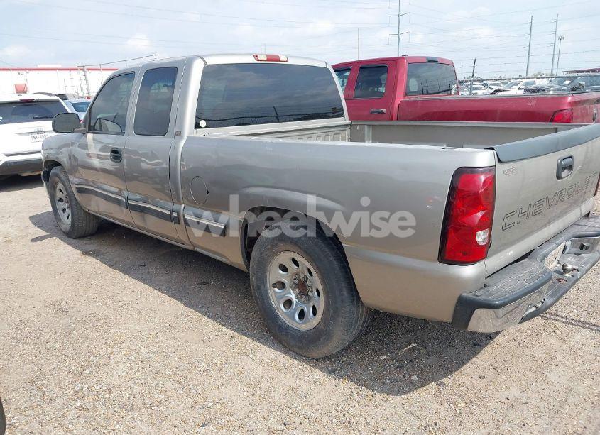 Photo 3 of 2002 Chevrolet Silverado 1500 (VIN 2GCEC19W321124572)