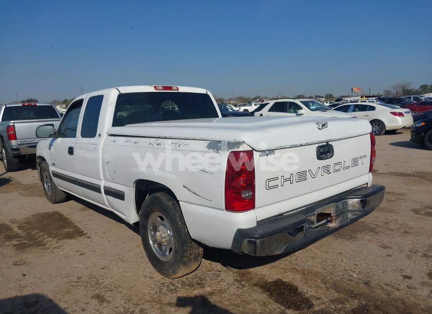 Photo 3 of 1999 Chevrolet Silverado 1500 (VIN 2GCEC19W3X1157367)