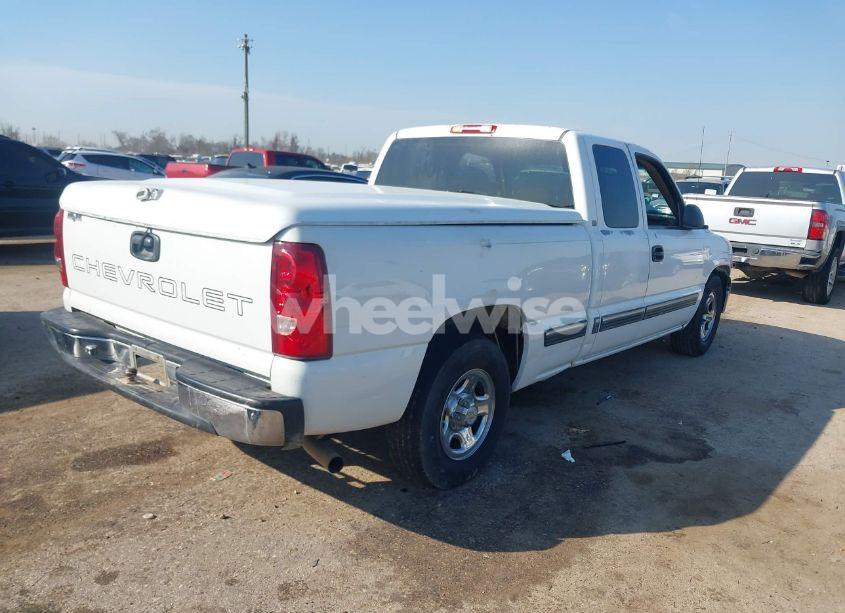 Photo 4 of 1999 Chevrolet Silverado 1500 (VIN 2GCEC19W3X1157367)