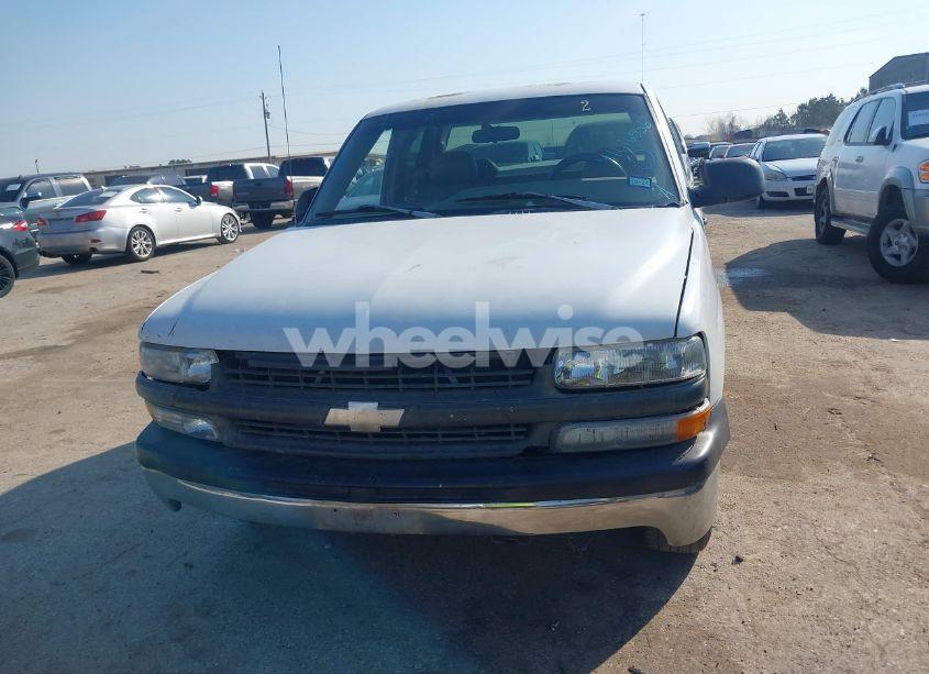 Photo 6 of 1999 Chevrolet Silverado 1500 (VIN 2GCEC19W3X1157367)