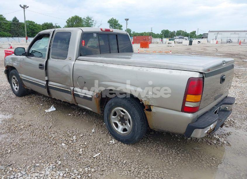 Photo 3 of 1999 Chevrolet Silverado 1500 (VIN 2GCEC19W3X1236540)