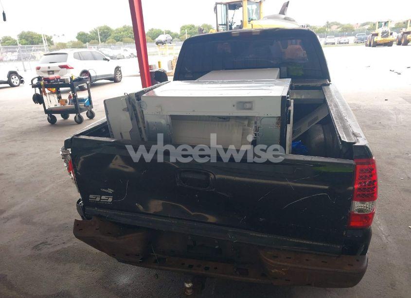 Photo 14 of 2001 Chevrolet Silverado 1500 (VIN 2GCEC19W411154811)