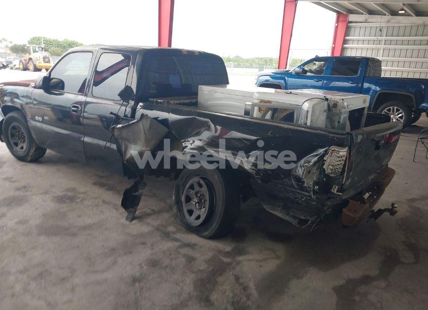 Photo 3 of 2001 Chevrolet Silverado 1500 (VIN 2GCEC19W411154811)