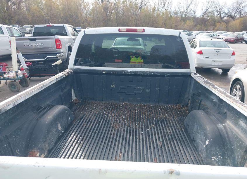 Photo 11 of 2001 Chevrolet Silverado 1500 LS (VIN 2GCEC19W411185640)