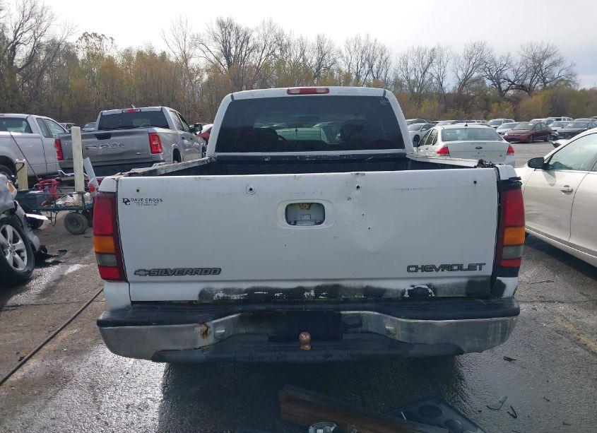 Photo 16 of 2001 Chevrolet Silverado 1500 LS (VIN 2GCEC19W411185640)