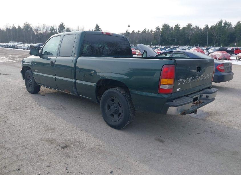 Photo 3 of 2002 Chevrolet Silverado 1500 (VIN 2GCEC19W421188121)