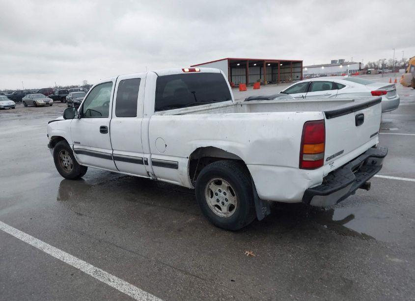 Photo 3 of 2002 Chevrolet Silverado 1500 LS (VIN 2GCEC19W421401620)