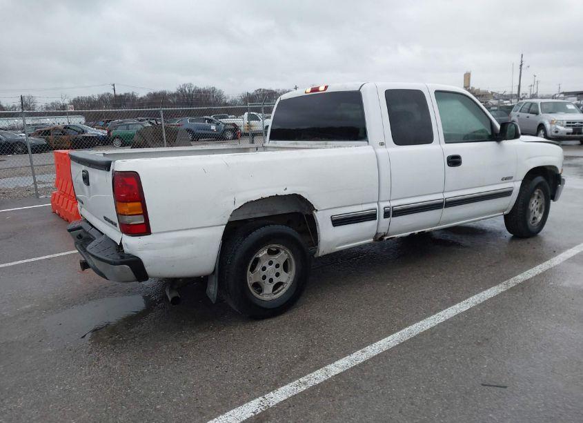 Photo 4 of 2002 Chevrolet Silverado 1500 LS (VIN 2GCEC19W421401620)