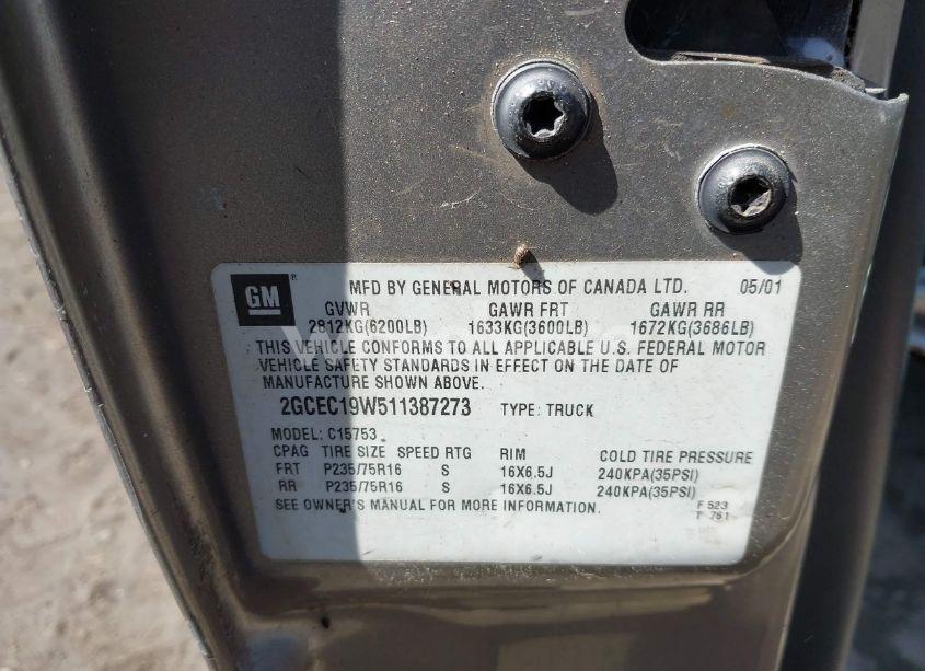 Photo 9 of 2001 Chevrolet Silverado 1500 (VIN 2GCEC19W511387273)