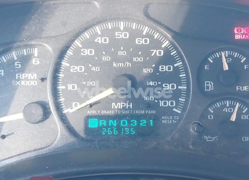 Photo 15 of 2001 Chevrolet Silverado 1500 LS (VIN 2GCEC19W611301470)