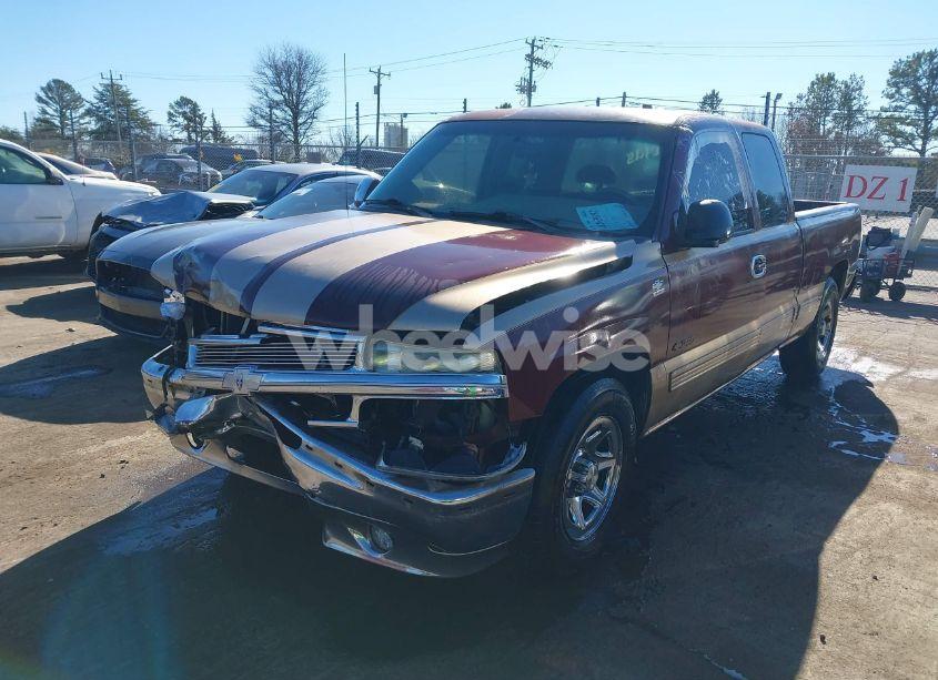 Photo 2 of 2001 Chevrolet Silverado 1500 LS (VIN 2GCEC19W611301470)