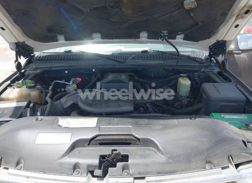 Photo 10 of 2000 Chevrolet Silverado 1500 LS (VIN 2GCEC19W6Y1319221)