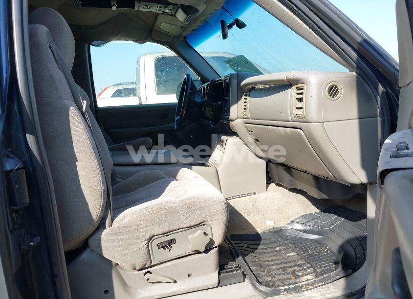 Photo 5 of 2000 Chevrolet Silverado 1500 LS (VIN 2GCEC19W6Y1319221)