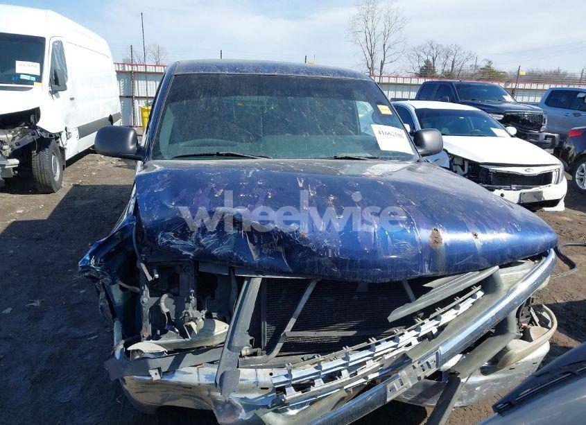 Photo 12 of 2001 Chevrolet Silverado 1500 (VIN 2GCEC19W711191058)