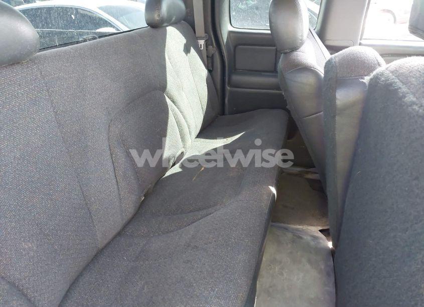 Photo 8 of 2001 Chevrolet Silverado 1500 (VIN 2GCEC19W711191058)