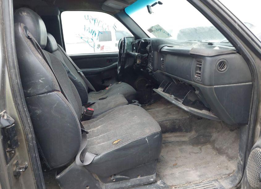 Photo 5 of 2001 Chevrolet Silverado 1500 (VIN 2GCEC19W711327950)