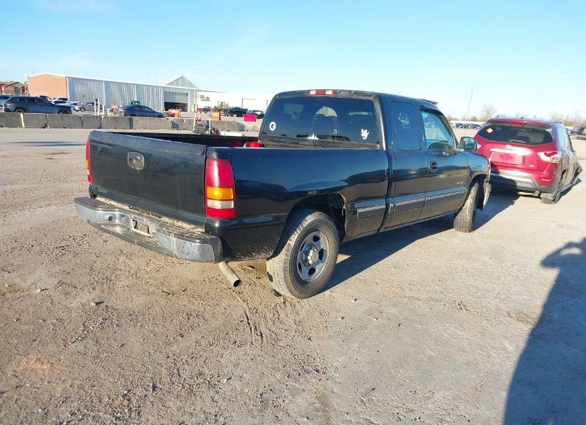 Photo 4 of 2001 Chevrolet Silverado 1500 LS (VIN 2GCEC19W711350788)