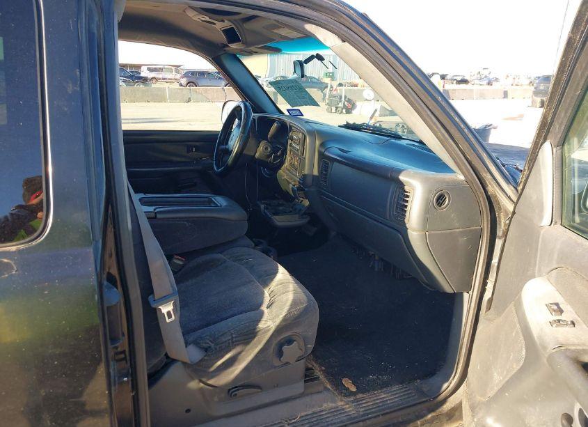 Photo 5 of 2001 Chevrolet Silverado 1500 LS (VIN 2GCEC19W711350788)