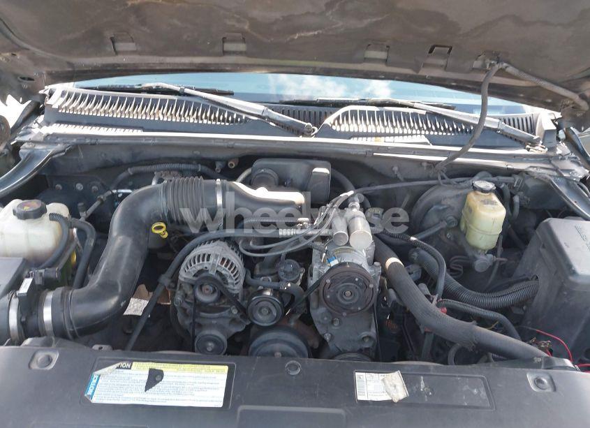 Photo 10 of 1999 Chevrolet Silverado 1500 (VIN 2GCEC19W7X1262039)