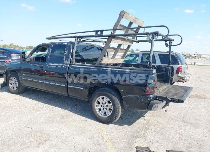 Photo 3 of 1999 Chevrolet Silverado 1500 (VIN 2GCEC19W7X1262039)