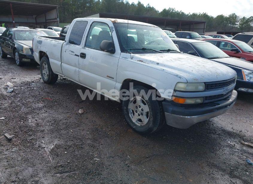 2000 Chevrolet Silverado 1500 (VIN 2GCEC19W7Y1101577) main photo