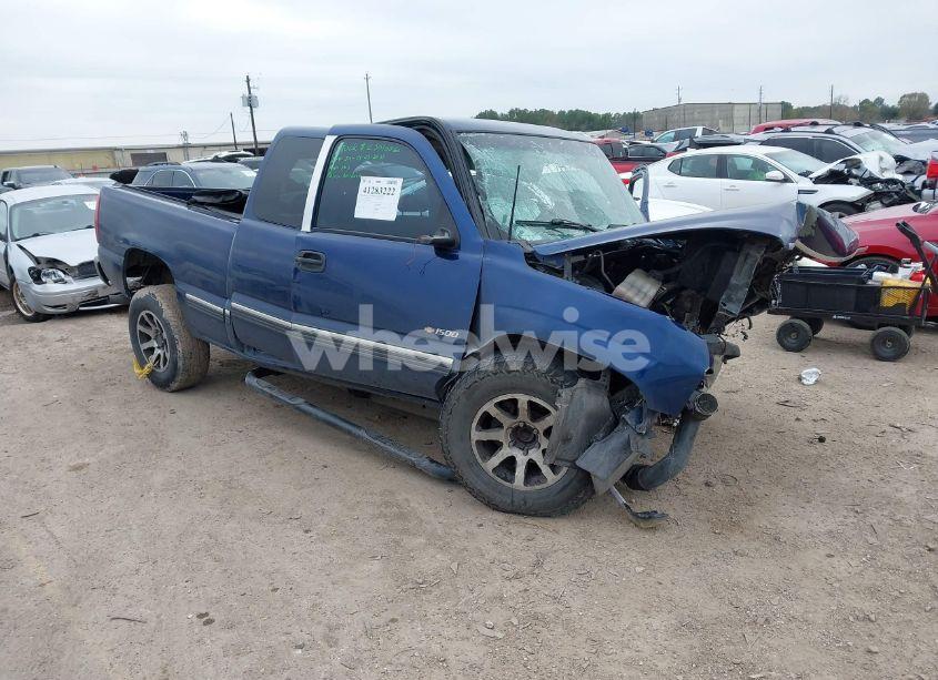 2000 Chevrolet Silverado 1500 (VIN 2GCEC19W7Y1367696) main photo