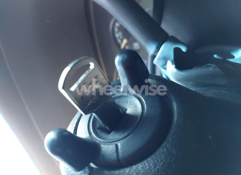 Photo 11 of 2001 Chevrolet Silverado 1500 (VIN 2GCEC19W811219076)