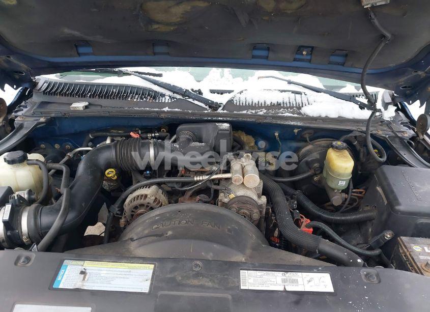 Photo 10 of 2001 Chevrolet Silverado 1500 (VIN 2GCEC19W911361162)