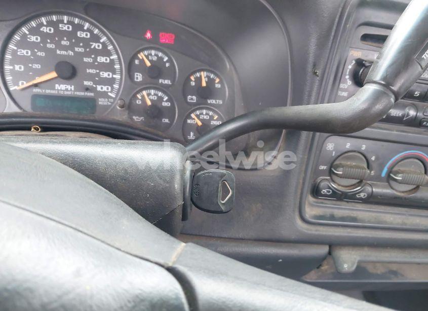 Photo 11 of 2001 Chevrolet Silverado 1500 (VIN 2GCEC19W911361162)