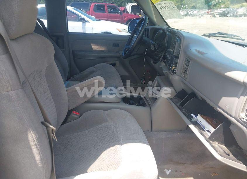 Photo 5 of 2000 Chevrolet Silverado 1500 LS (VIN 2GCEC19W9Y1385830)