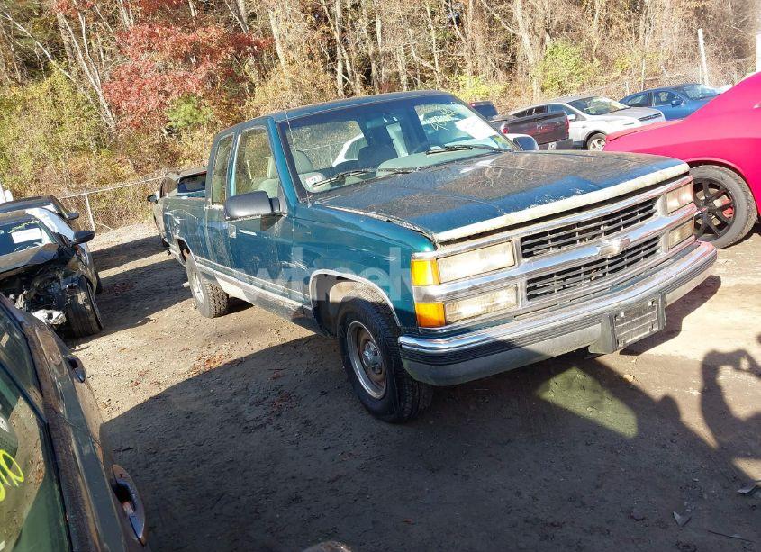 1996 Chevrolet Gmt-400 C1500 (VIN 2GCEC19WXT1172720) main photo