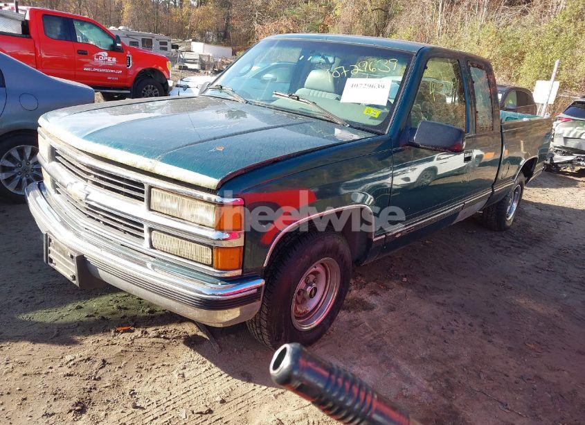 Photo 2 of 1996 Chevrolet Gmt-400 C1500 (VIN 2GCEC19WXT1172720)