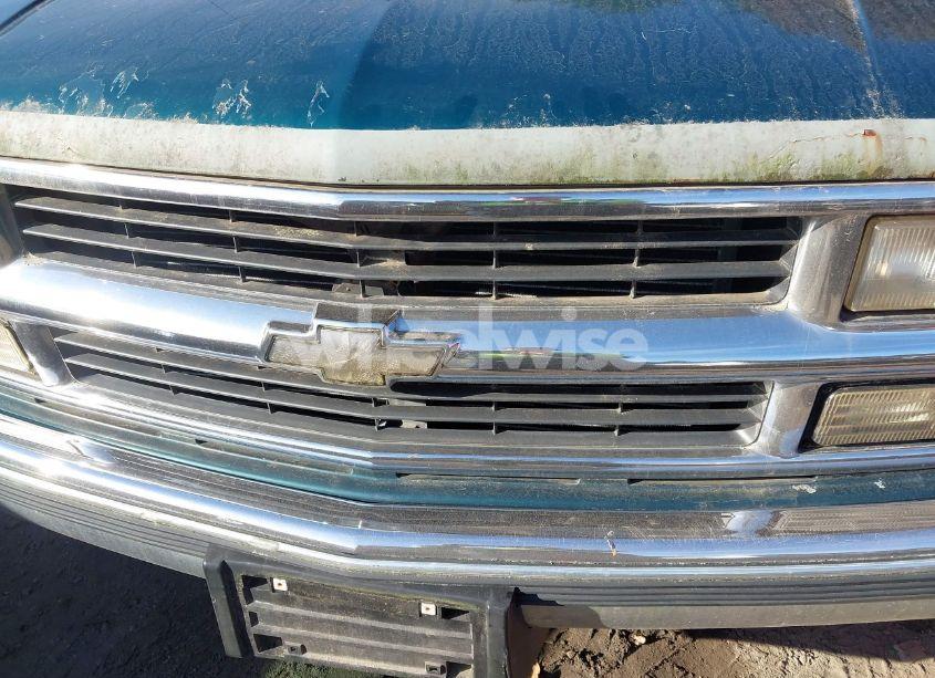 Photo 6 of 1996 Chevrolet Gmt-400 C1500 (VIN 2GCEC19WXT1172720)