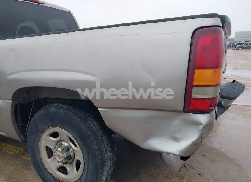 Photo 17 of 2000 Chevrolet Silverado 1500 LS (VIN 2GCEC19WXY1357051)