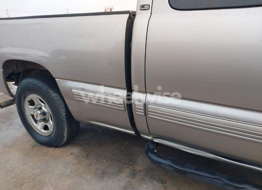 Photo 21 of 2000 Chevrolet Silverado 1500 LS (VIN 2GCEC19WXY1357051)