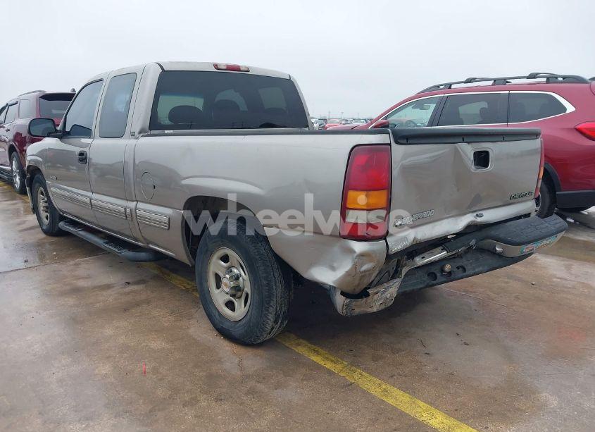 Photo 3 of 2000 Chevrolet Silverado 1500 LS (VIN 2GCEC19WXY1357051)
