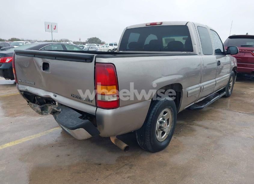 Photo 4 of 2000 Chevrolet Silverado 1500 LS (VIN 2GCEC19WXY1357051)